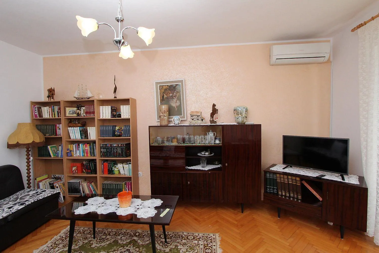 Mediterranes Apartment Nur 15 Minuten Zum Zentrum In Ruhiger Wohngegend Rovinj Croatia
